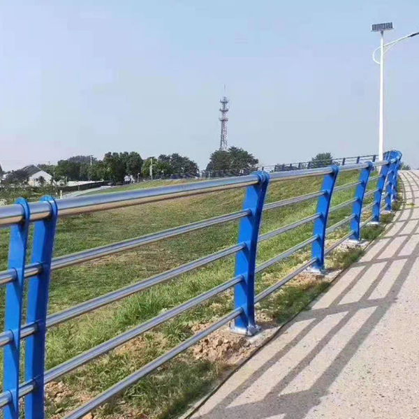 
                景观护栏
